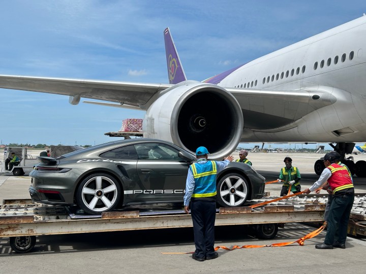 แม้ไม่ได้ขับ..รับหน้าที่นำไปส่ง ก็ฟินแล้วครับ ☺️